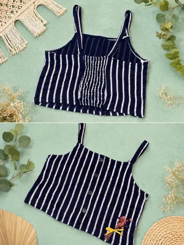 Cropped azul com listras cinzas - NUNCA USADO