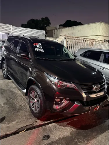 Toyota Hilux SW4 SRX 4X4 2.8 TDI 16V Dies. Aut. 2018
