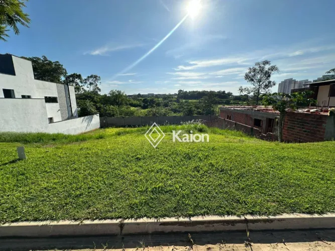 Terreno à venda no Residencial Central Parque em Salto/SP
