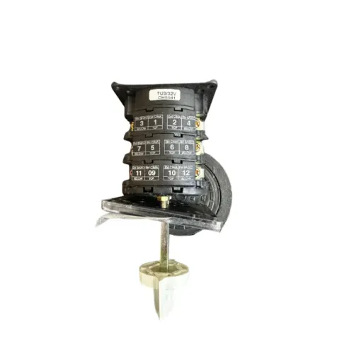 CHAVE ROTATIVA STECK 32A 600V TU3/32V CH59410100 COM MANOPLA