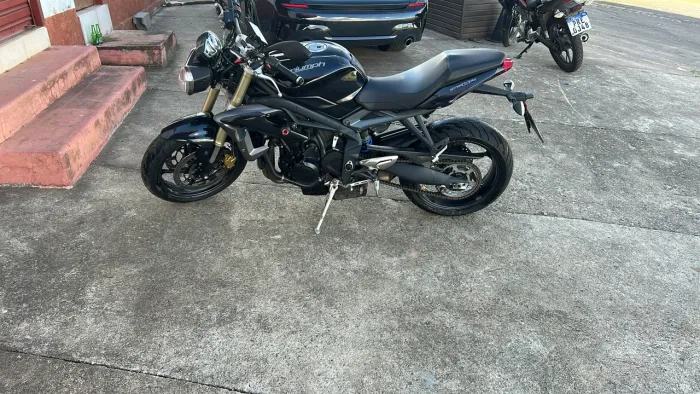 Moto em ótimo estado revisada