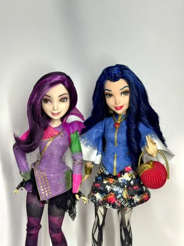 Bonecas Mal e Evie - Descendentes - Hasbro 2015