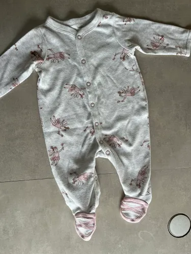 Macacão Carters tamanho 1-3 meses