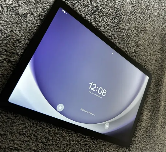 Tablet Samsung Tab A9+ com carregador