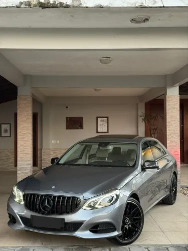 Mercedes-Benz E-250 CGI Avantgarde 2.0 TB 211cv Aut. 2015