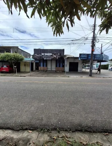 Vendo Casa + Ponto Comercial