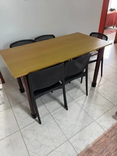Mesa 6 lugares + 5 cadeiras