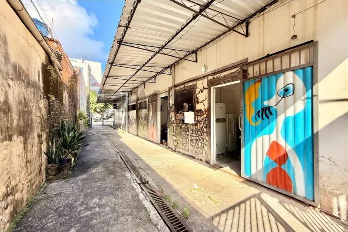 Conjunto Comercial de 138m² na Av. Dom Romualdo de Seixas  Salas