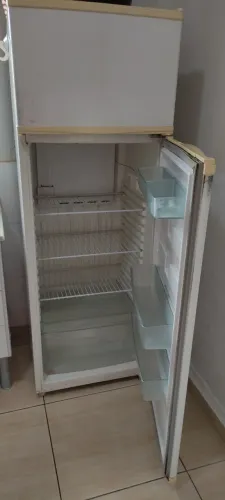 Vende se Geladeira Consul 110w