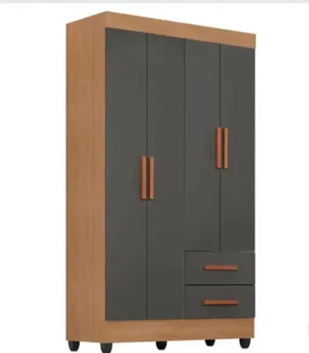 Roupeiro 4 portas
