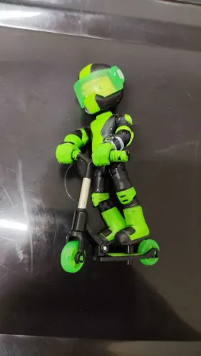 Ben 10 Patinete Reboot Original Bandai Boneco Brinquedo Figura Usado