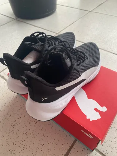 Tênis novo da Puma *35
