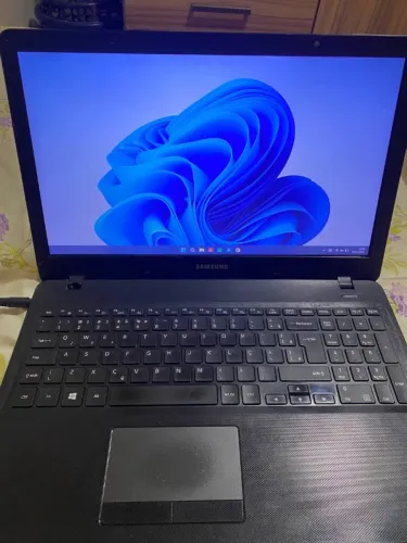 Notebook Samsung E34 i3, 4GB de RAM, SSD 500GB, 15,6''