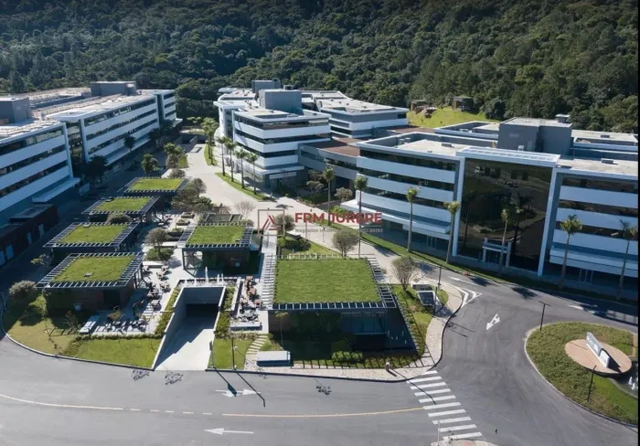 Sala comercial à venda, 45m² por R$630.000 - SC 401 Square Corporate, em Saco Grande - Flo