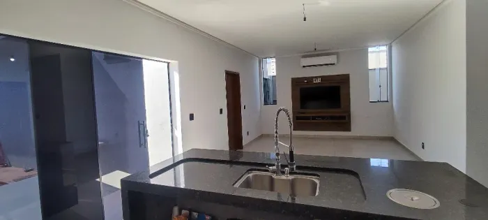 CASA RECÉM CONSTRUÍDA - CATANDUVA