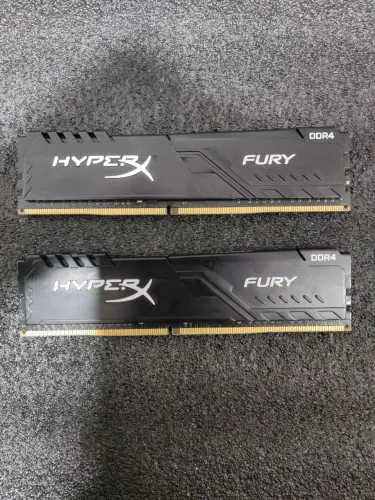 Memória RAM HyperX Fury 8GB (2x4GB) DDR4 3000MHz CL15 Black