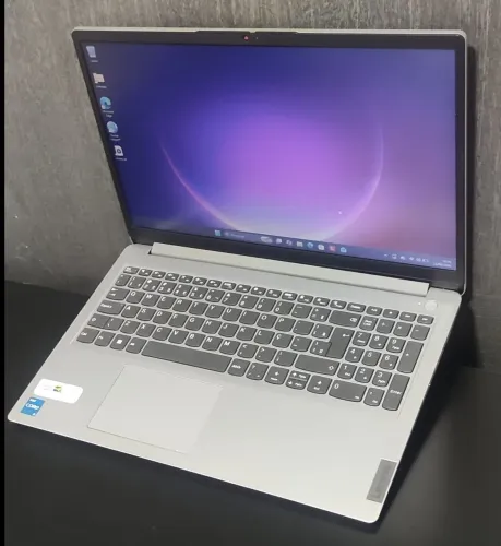 Lenovo Core i3