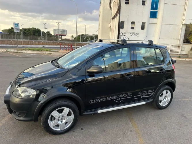 Volkswagen Crossfox 1.6 MI Total Flex 8V 5P 2010