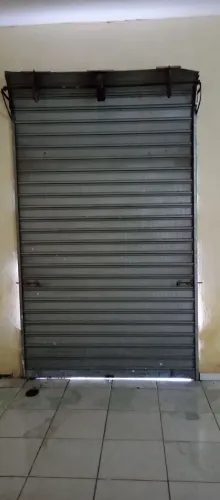 Vendo 2 Portas de enrolar