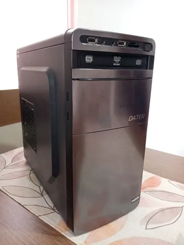 PC/Desktop i3 8100 - 16 GB RAM DDR4