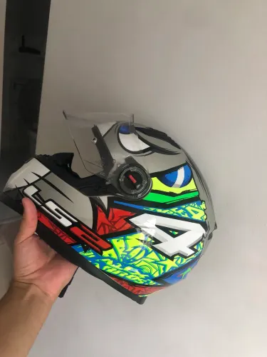 Capacete LS2