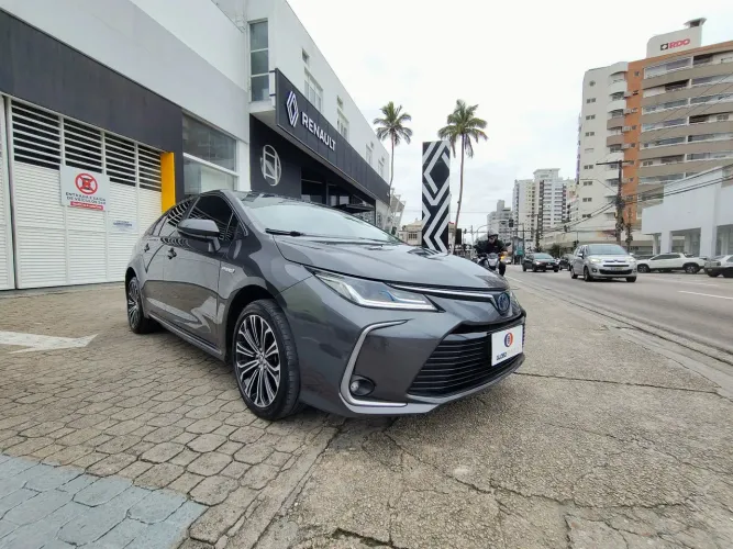 Toyota Corolla Altis Prem. Hybrid 1.8 Flex AUT 2023