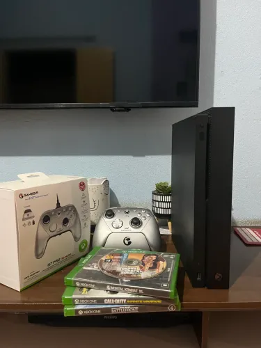 Xbox one x 1tb 4 k