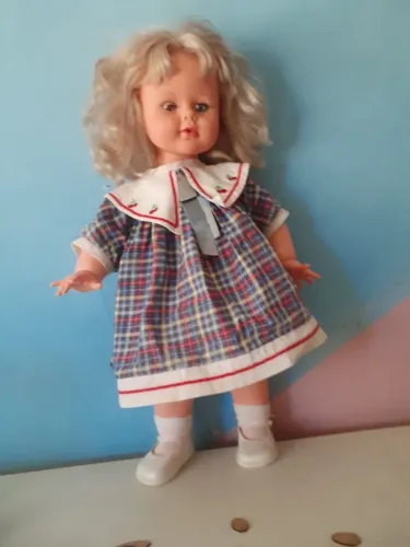Boneca beijoca estrela 