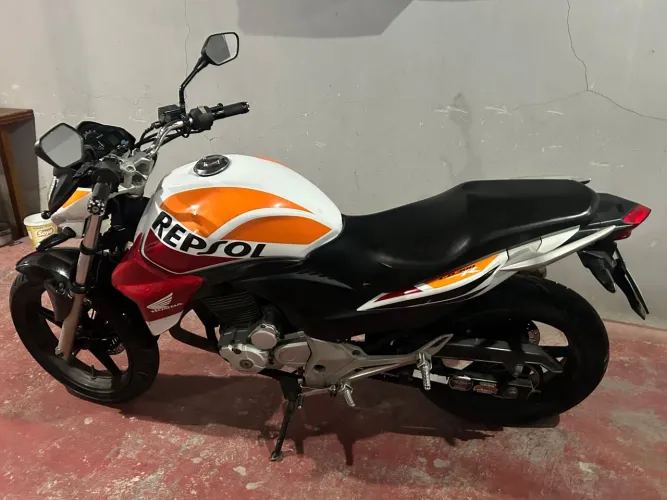 CB 300 Repsol