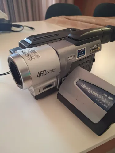 FILMADORA SONY HANDYCAM VIDEO8 - ORIGINAL + BOLSA + BATERIAs (2) + CARREGADOR