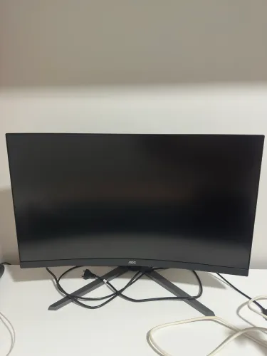 Monitor AOC curvo Agon quad 32 polegadas 180hz