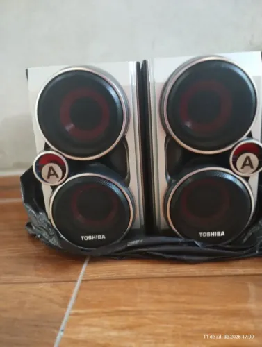 Caixas de Som Toshiba
