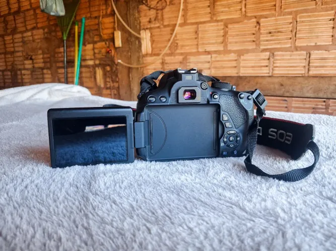 Camera Canon t5i semi-nova ( APENAS 34 MIL CLICK) ÓTIMA OPORTUNIDADE
