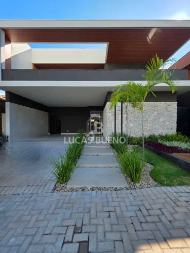 Casa em Condomínio Village La Montagne - 4 dormitórios suítes, completa toda climatizada c
