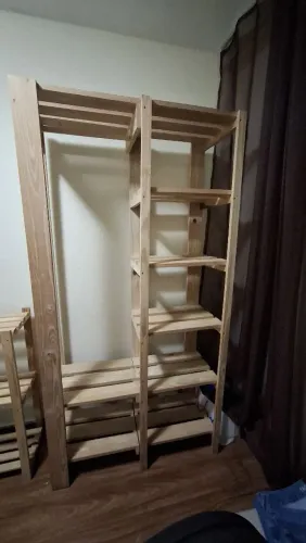 Armário aberto + sapateiro (madeira)