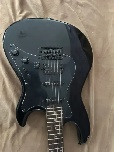 Vendo guitarra usada