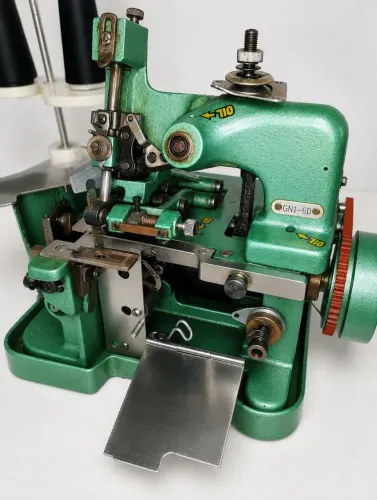 Máquina overloque semi industrial