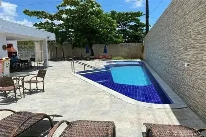 Imóvel para venda possui 47 metros quadrados com 2 quartos em Imbiribeira - Recife - PE