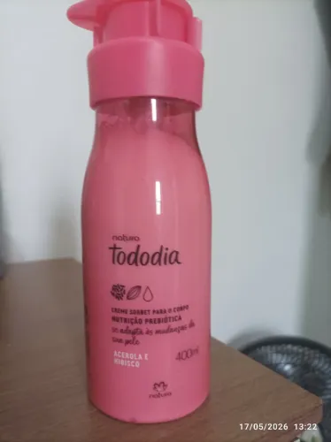 Creme Corporal Natura Tododia Acerola e Hibisco
