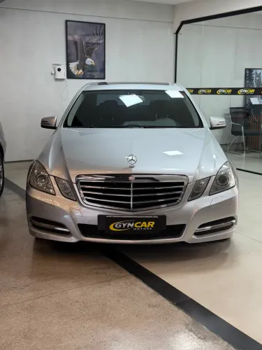 Mercedes-Benz E-250 CGI Avantgarde 1.8 16V 204cv Aut. 2011