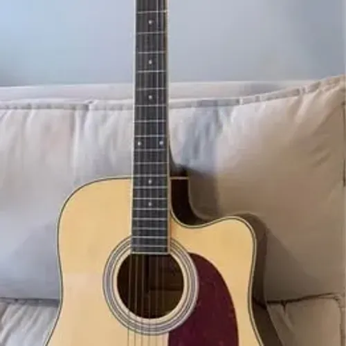 Vendo violão NOVO - memphis