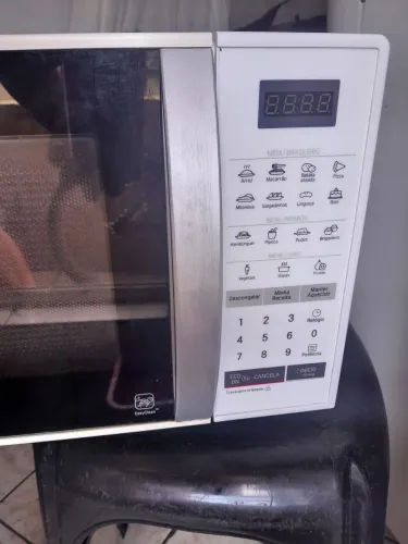 Microondas LG 23 litros usado