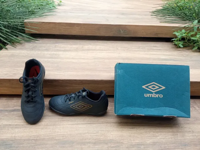 Chuteira Umbro class footballer n°36 original