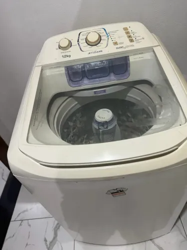 Máquina de lavar Eletrolux 12KG