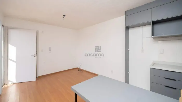 Apartamento 2 dormitórios com 1 vaga na Frente no Bairro Areal (Pelotas/RS) para Aluguel