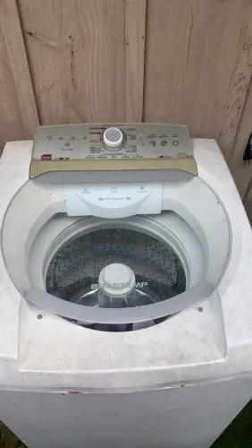 Máquina de lavar 11kg ( defeito)
