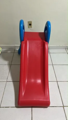 Escorregador Vermelho