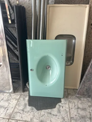 Pia de vidro completa 