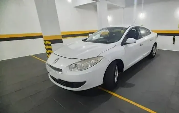 Renault Fluence Sed. Dynamique 2.0 16V Flex Mec. 2013