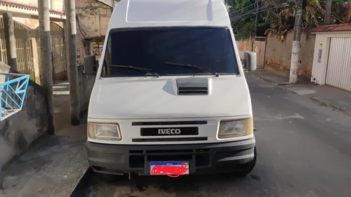 Iveco Daily Furgão Longo 49.1 8V2 2.8 120cv Diesel Mec. 2003